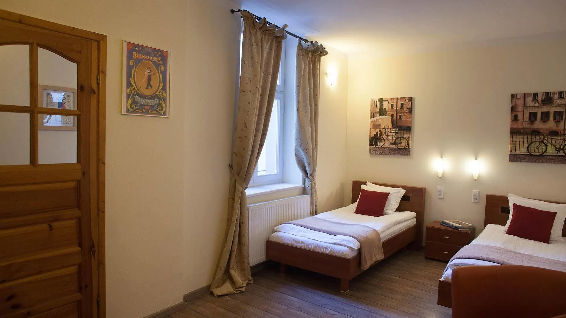 Tango House Bed & Breakfast Bed & Breakfast Krakow